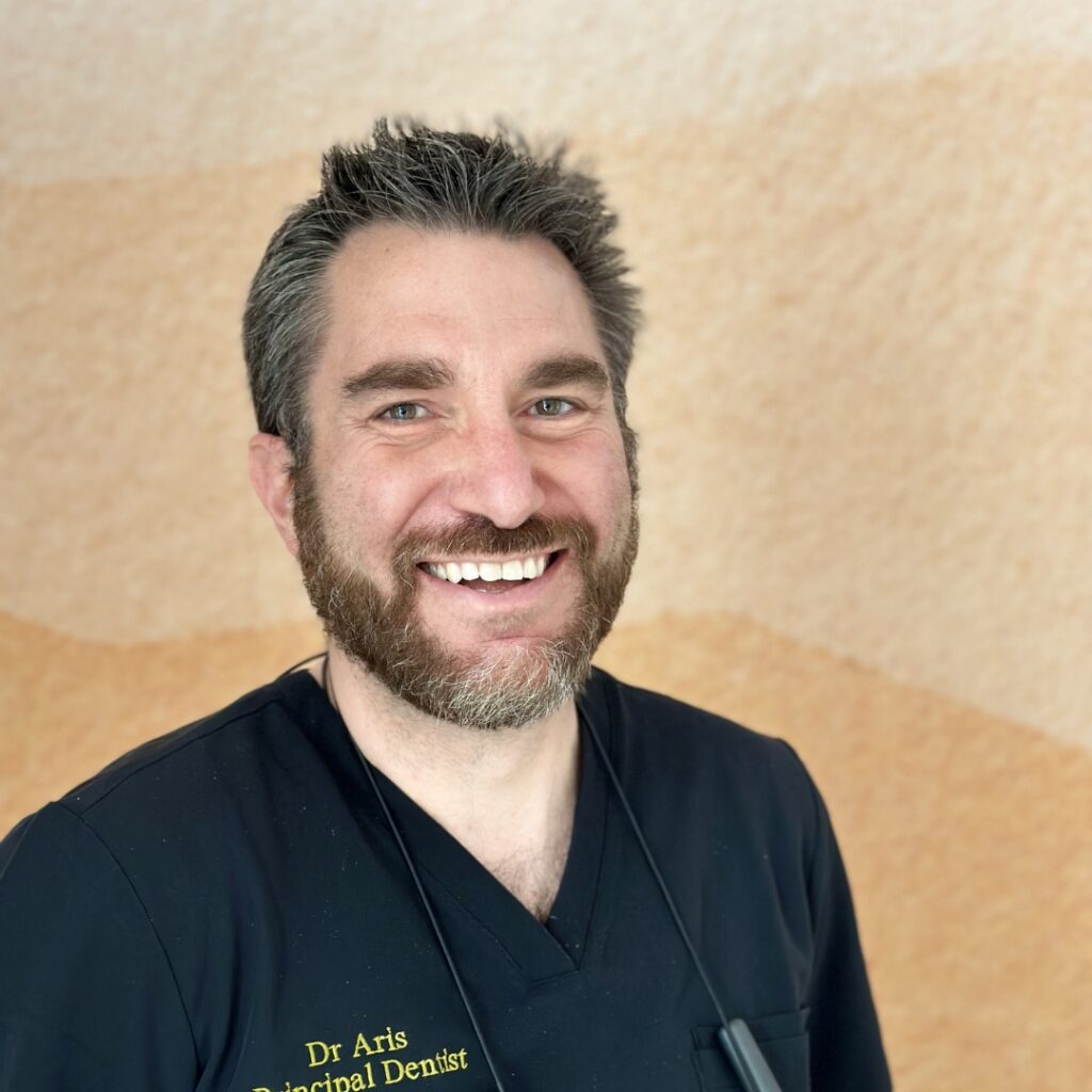 Dr Aris Psathopoulos